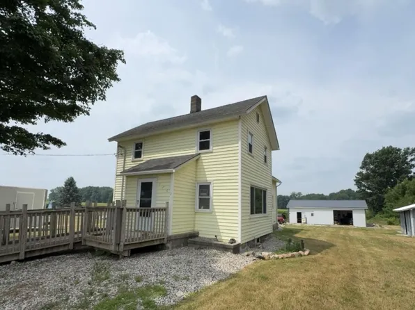5262 Harwood Rd, Ionia, MI 48846
