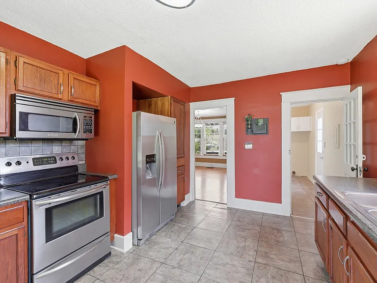 1105 Westwood Ave — Photo 9