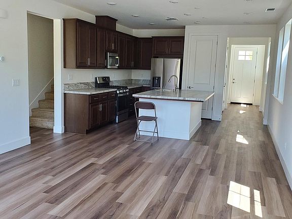 5. GreatRoom&Kitchen