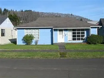 2931 Pacific Ave photo 1