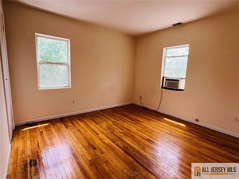 17 Elm Ct #D — Photo 8