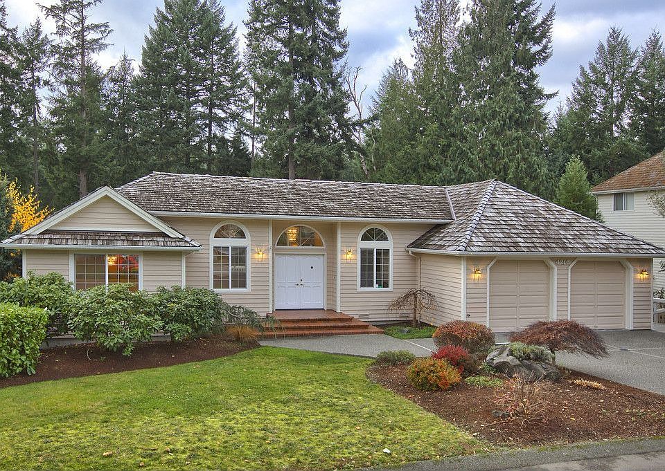 Whitley Hills Home in Gig Harbor