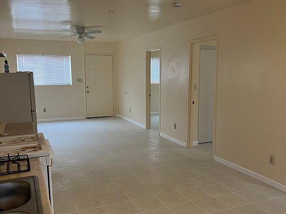 5th image of 230 Cottonwood Ln