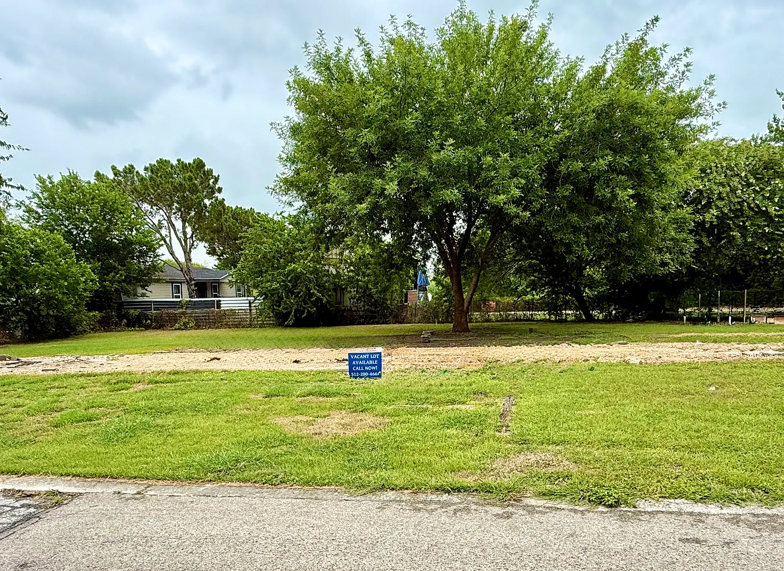 Studio, 1000 sqft, $775 — Photo 4