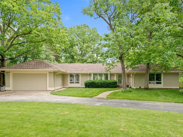 1355 Woodland Ln