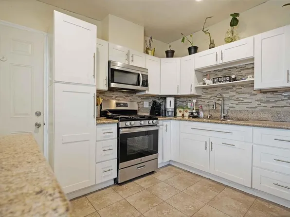 804 S 37th St, San Diego, CA 92113