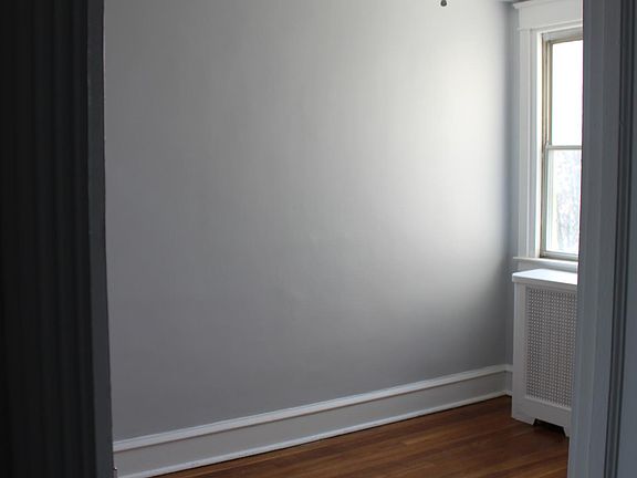 2nd image of 4724 Conshohocken Ave