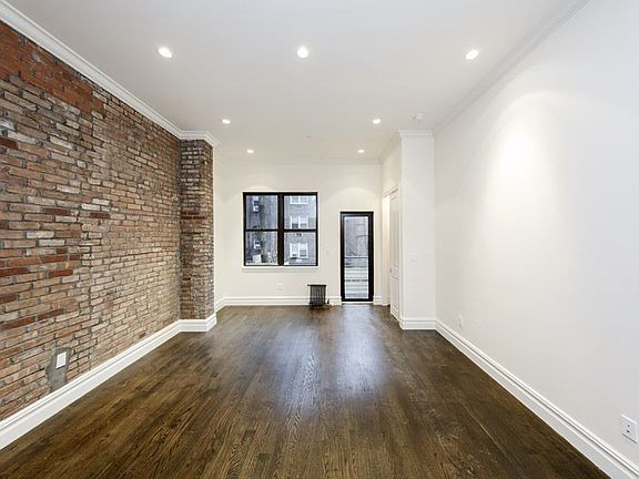 4th image of 224 E 12th St #2A