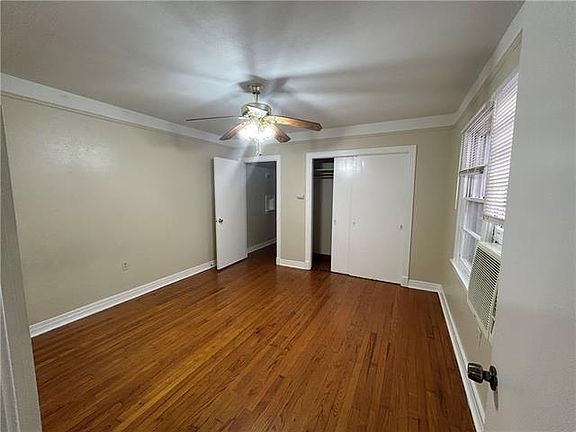 3rd image of 1315 Constantinople St