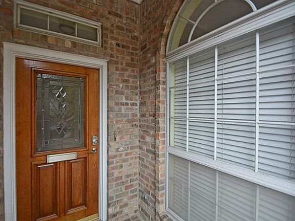 4th image of 9674 Longmont Dr