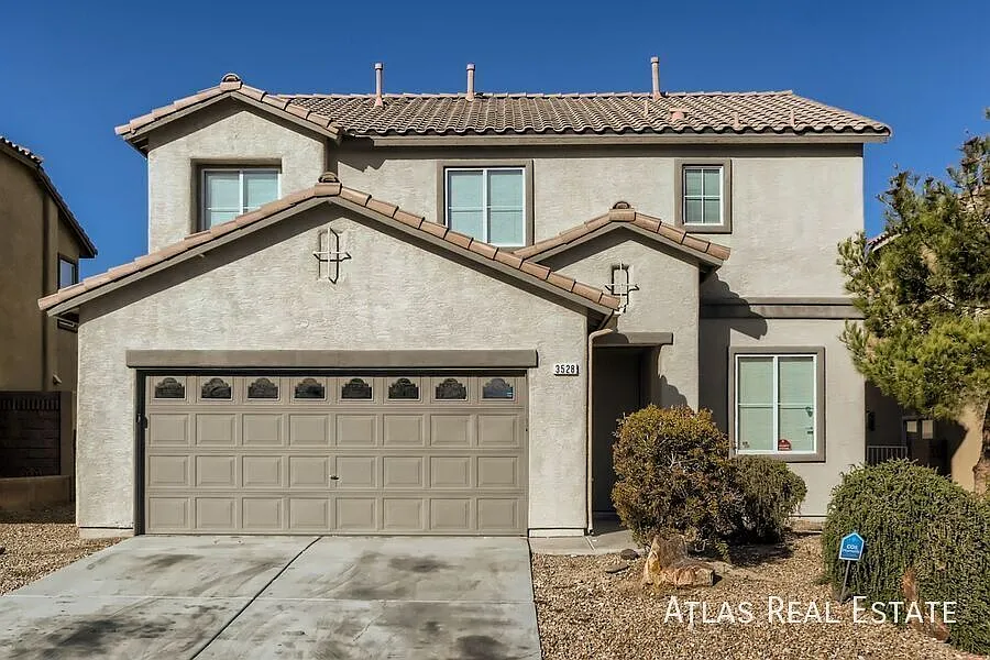 *Coming Soon* Beautiful Two Story 4 Bedroom 3 Bathroom Home - Apply Now And Get — Photo 2