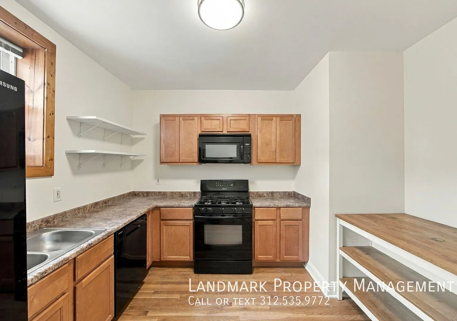 1340 N Rockwell St Unit 1 — Photo 3