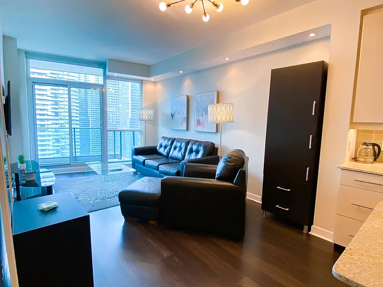 33 Bay St #3213 — Photo 11