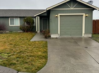 808 SE Maui Ln, Madras, OR 97741