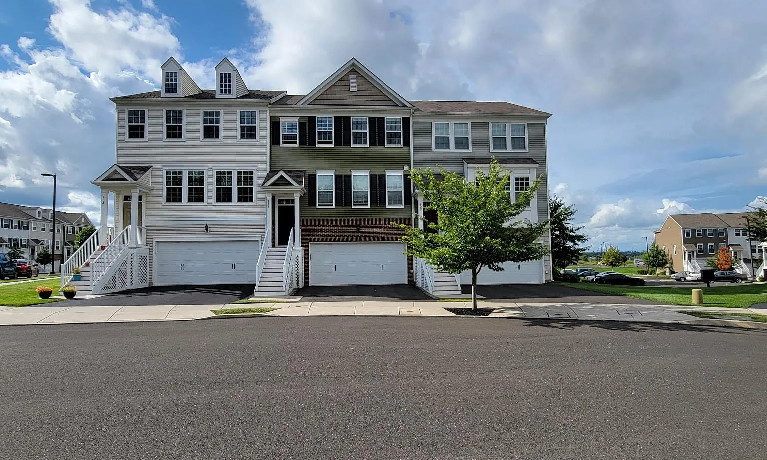 3 bed, 2231 sqft, $3,500 — Photo 1