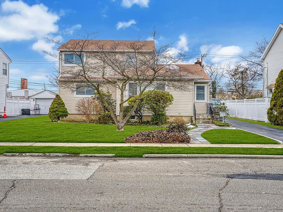 1st image of 799 Pleasant Ave