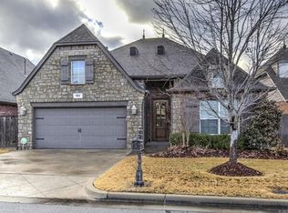 901 W Toledo Cres S, Broken Arrow, OK 74012