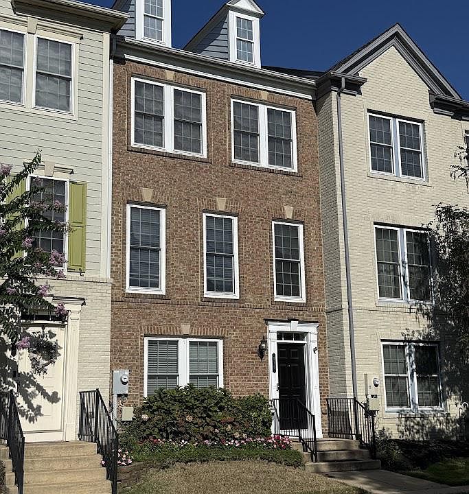 1st image of 175 Great Laurel Sq SE