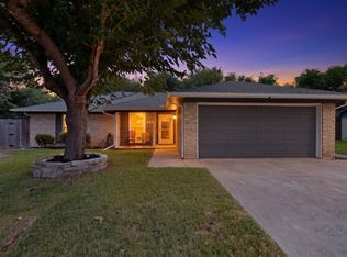 424 Ferenz Ave, Crowley, TX 76036