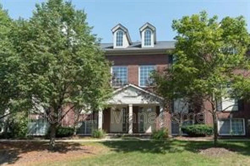 3107 Promenade Cir