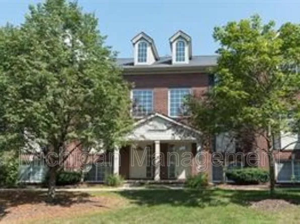 3107 Promenade Cir, Ann Arbor, MI 48108