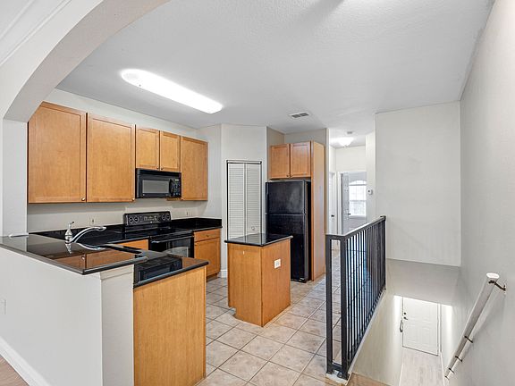 4th image of 2295 Tuscany Trce Unit 22