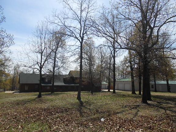 2nd image of 149 Country Oaks Dr