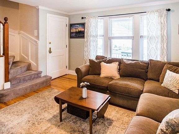 5th image of 69 Keystone St #1