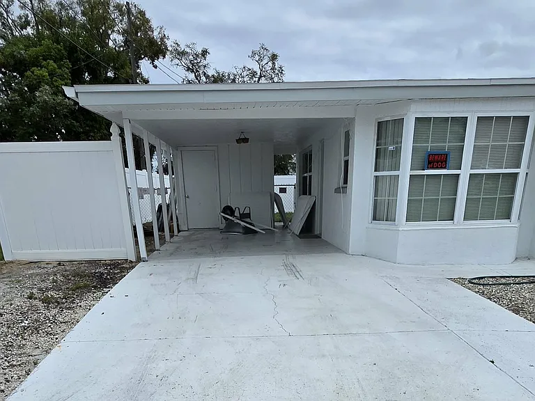 5005 Genesis Ave — Photo 14
