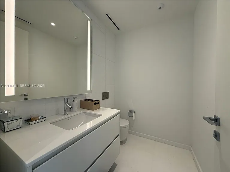 300 Biscayne Boulevard Way #2706 — Photo 7