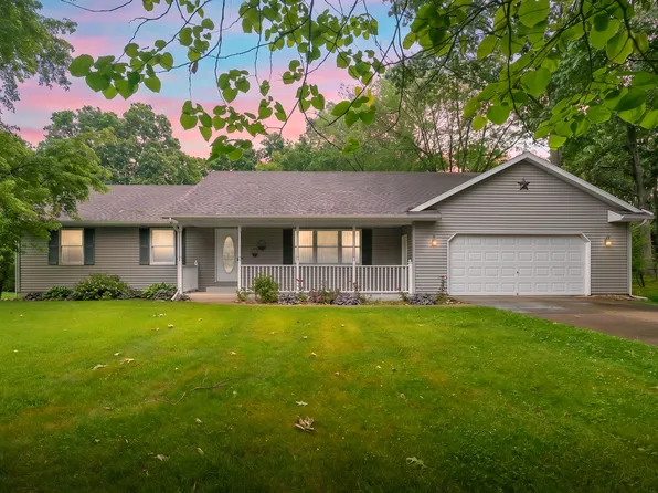52135 Nancy Ln, Three Rivers, MI 49093