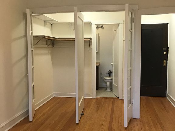 4th image of 4309 N Winchester Ave APT 3B
