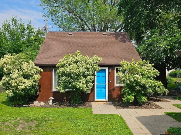 8143 Pillsbury Ave S, Bloomington, MN 55420