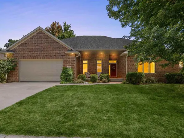 1008 Tamarack Trl, Iowa City, IA 52245