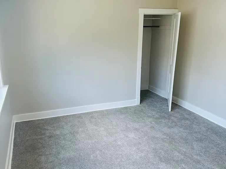 225 Laredo St — Photo 11