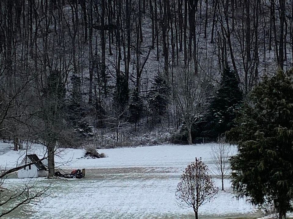 2nd image of Dishner Valley Rd