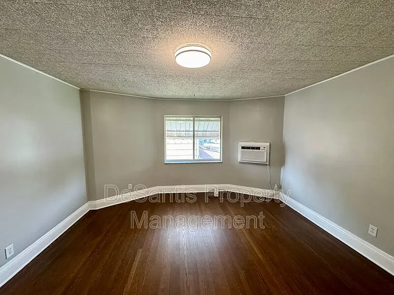 227 5th Ave #2 — Photo 28