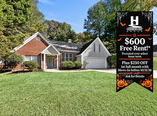 130 Hibiscus Trl, Fayetteville, GA 30215