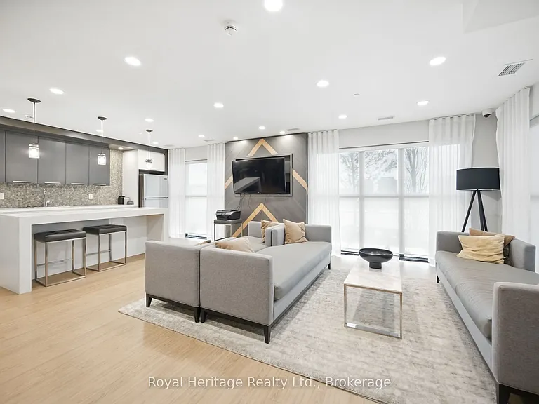 128 Grovewood Cmn #319 — Photo 41