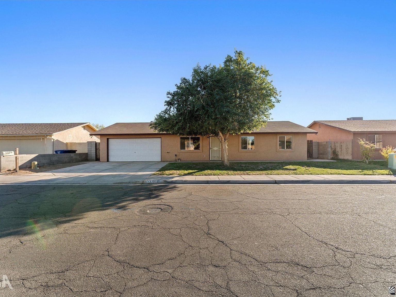 4595 W 18th St, Yuma, AZ 85364 | Zillow