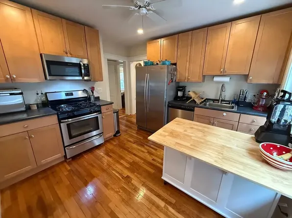 21 Saint Peter St #2, Jamaica Plain, MA 02130