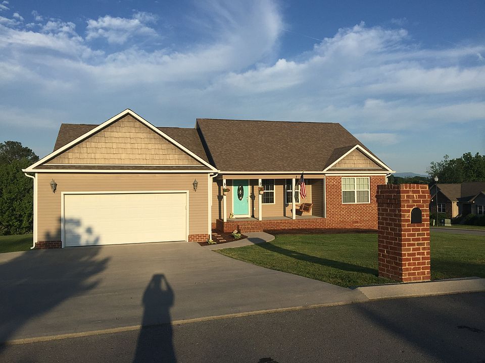 1st image of 144 Lauren Way SE