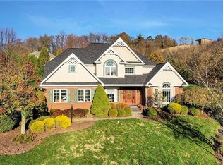 251 Saunders Station Rd, Trafford, PA 15085