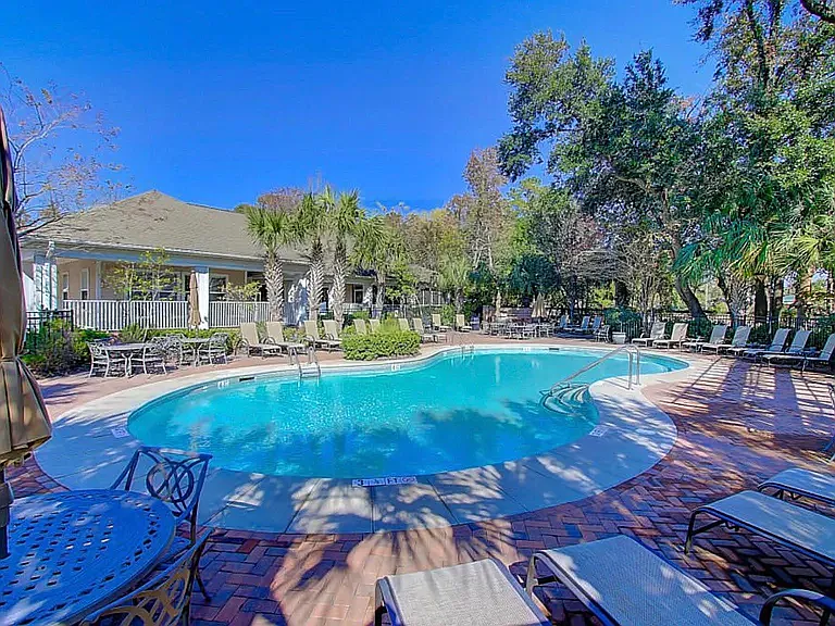 1 bed, 709 sqft, $1,890 — Photo 4