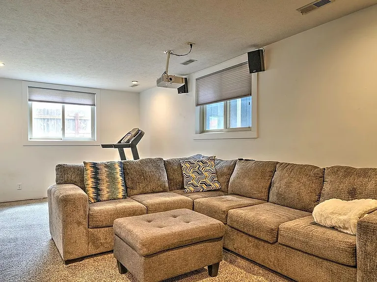 1329 Scott Rd — Photo 28