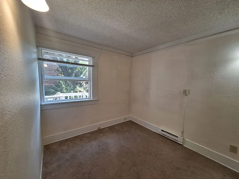 703 N Garden St #B — Photo 17