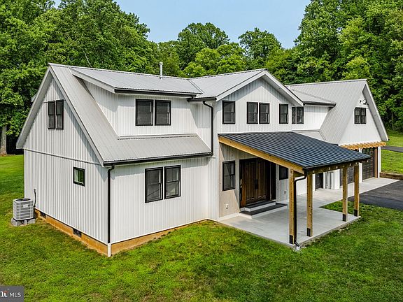 5th image of 150 Fox Hollow Rd
