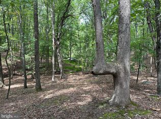 Living Waters Way, Paw Paw, WV 25434