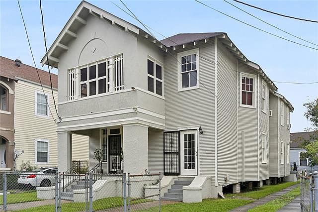 1st image of 2133-35 Robert St