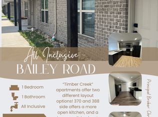 424 Bailey Rd #104, Murray, KY 42071